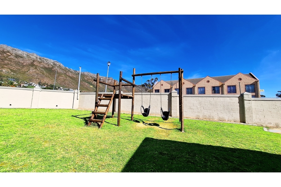 2 Bedroom Property for Sale in Anchorage Park Western Cape